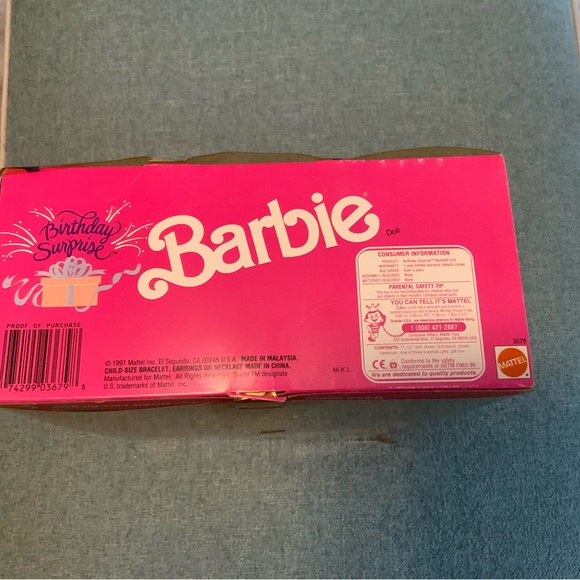 Vintage Mattel Barbie Birthday Surprise Box 1991 #3679- Pink - Picture 4 of 7